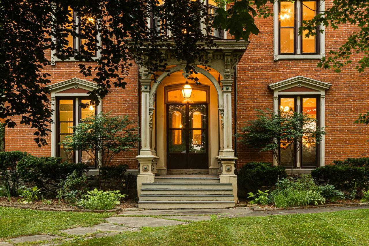 Rosemont Inn Utica Exteriér fotografie